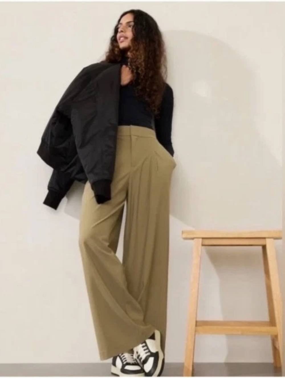 Athleta Pinnacle High Rise Trouser Pants in Olive Branch Green Women’s Size 12